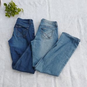 Lot of Wrangler women's jeans, straight leg.